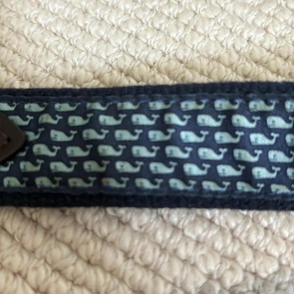 GUC Vineyard Vines Whale Belt Sz 24